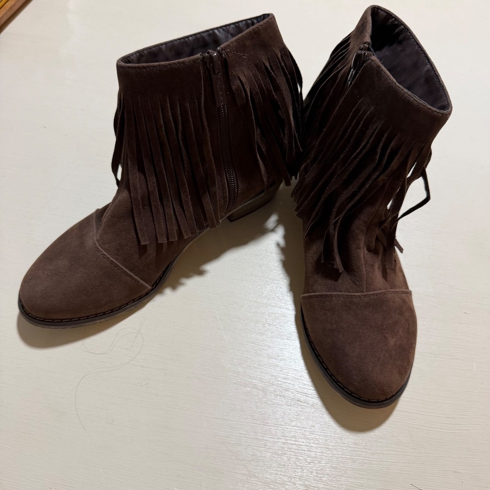 Breckelle's Dorado-18 Brown Faux Suede Fringe Ankle Booties Size 8
